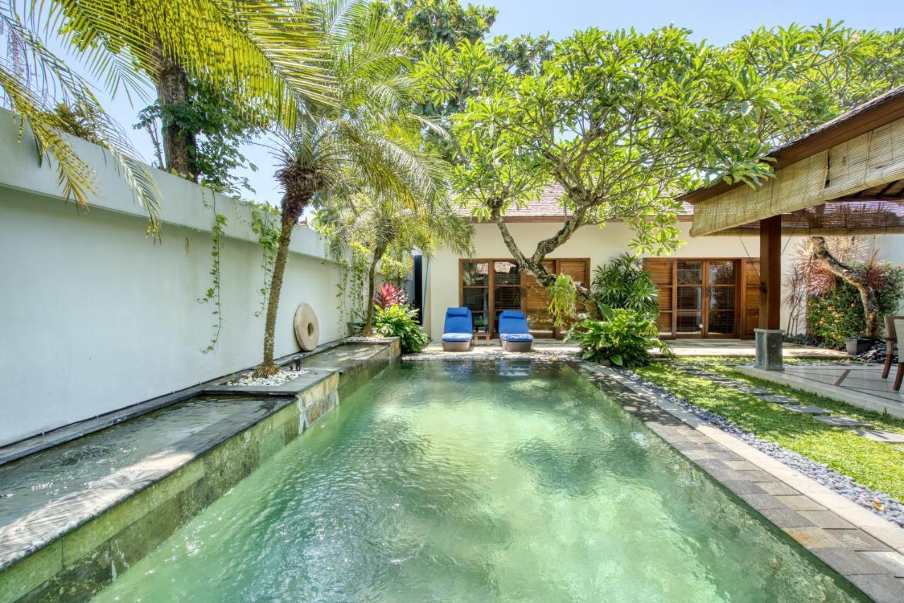 Villa Aisha Sanur Exteriör bild