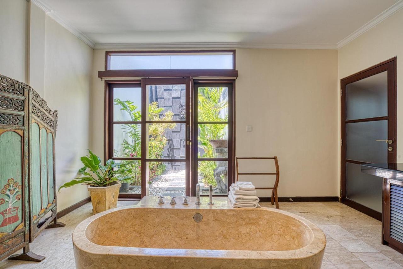Villa Aisha Sanur Exteriör bild