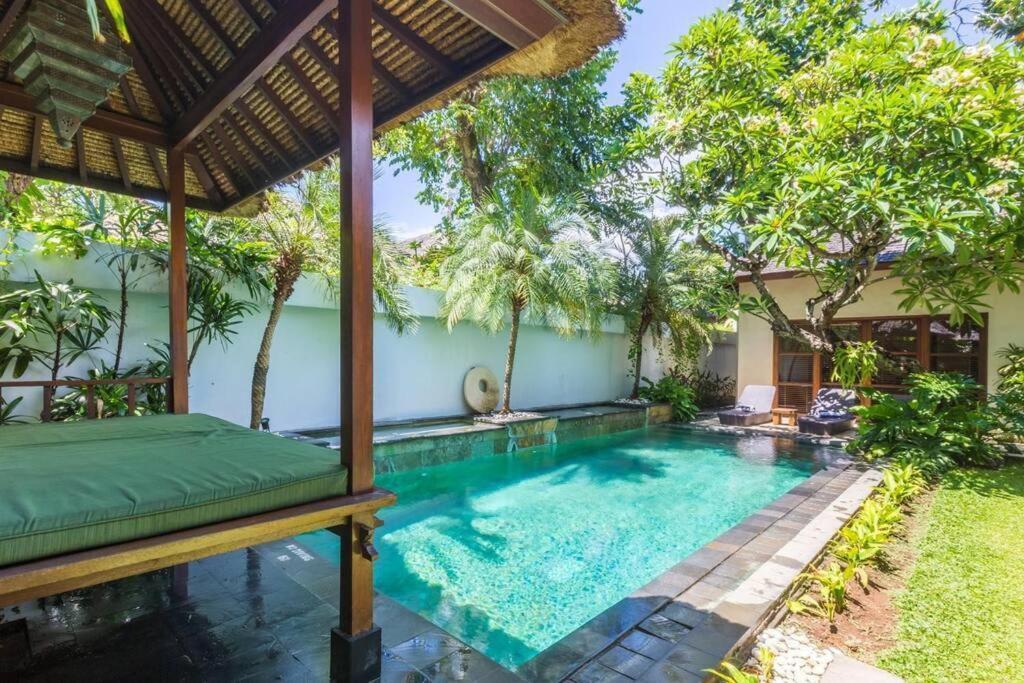 Villa Aisha Sanur Exteriör bild